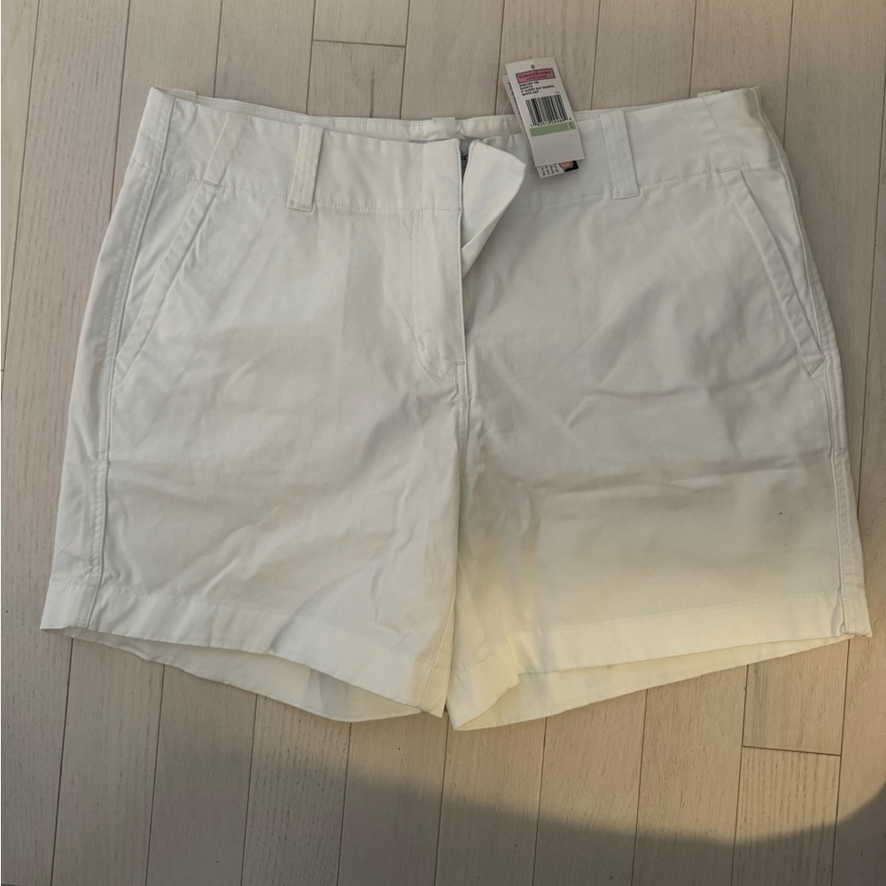 Nwt white vineyard vines shorts